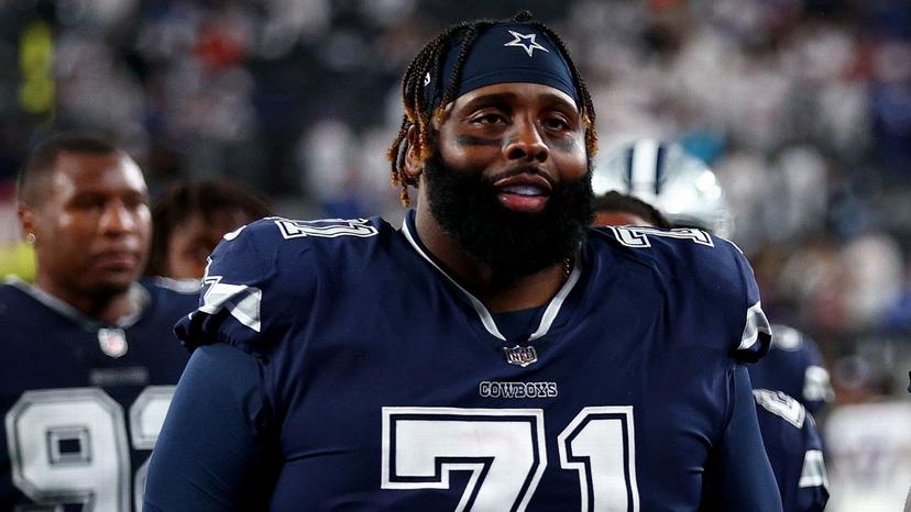 NFL Legend Who Played for Both Cowboys and Eagles Officially Retired – But Makes Surprise Appearance at Cowboys Training Camp Amid Team Turmoil