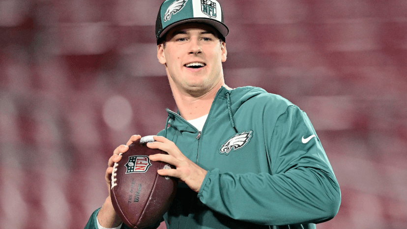 Eagles Trade Tanner McKee to Steelers, Reacquire Super Bowl LII Champion Isaac Seumalo