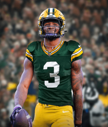 Rookie WR Returns from Minor Injury, Stuns Jordan Love and Onlookers at Packers Training Camp