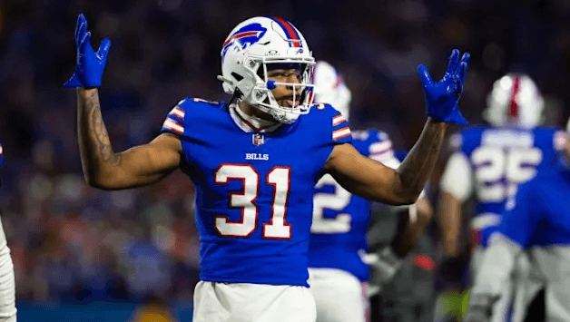 Pornstar Confesses Love to Bills' 30 Years Old CB but Is Rejected for His Devotion to Football Career