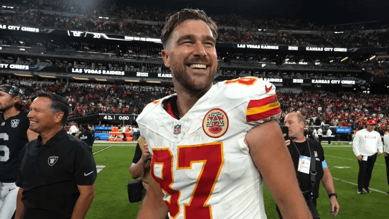 Chiefs First-Round Pick Makes Strong First Impression on Travis Kelce