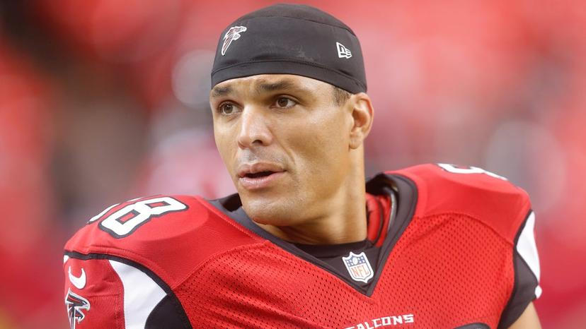 BREAKING: Chiefs Icon Tony Gonzalez Secures $15.8 Million Deal with Netflix for Seven-Episode Series Detailing His Journey with the Kansas City Chiefs – A True Tribute to Football Legend Tony Gonzalez!