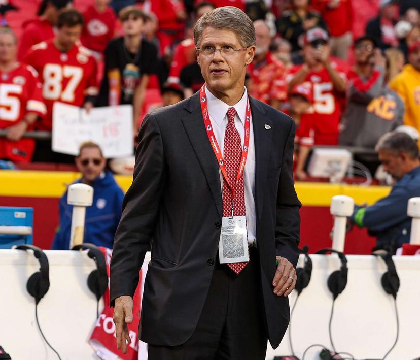OFFICIAL: Clark Hunt Announces Tim Cook and Other LGBT Influencers Will Be Banned from Arrowhead Stadium for the 2025 Season...