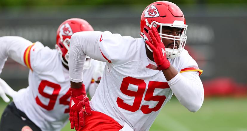Overlooked Chiefs Rookie Stuns with Minicamp Brilliance