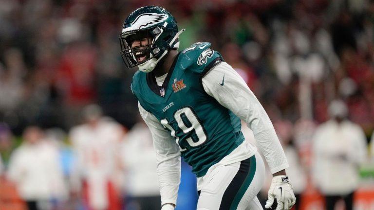 Not About the Money – Josh Sweat's Decision Shakes Up the Eagles Locker Room