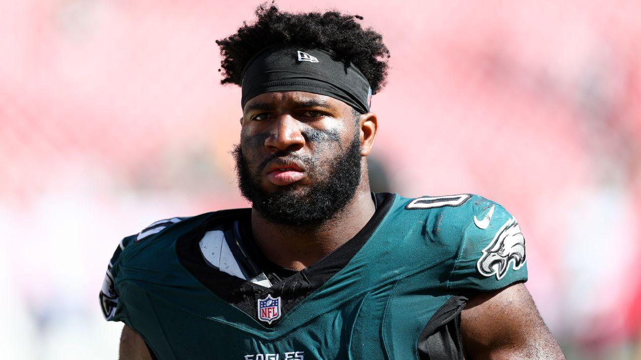 49ers strengthen defensive line, acquire Eagles' Bryce Huff - ESPN