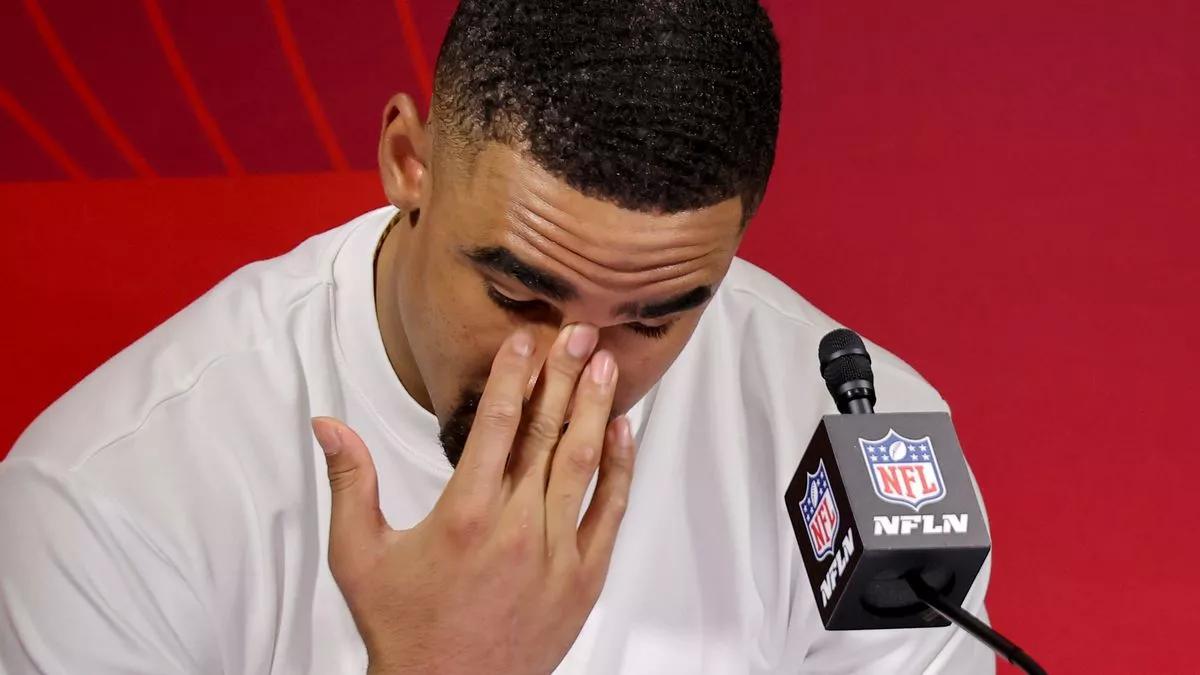NFL star Jalen Hurts issues emotional statement after heartbreaking Super Bowl loss - The Mirror