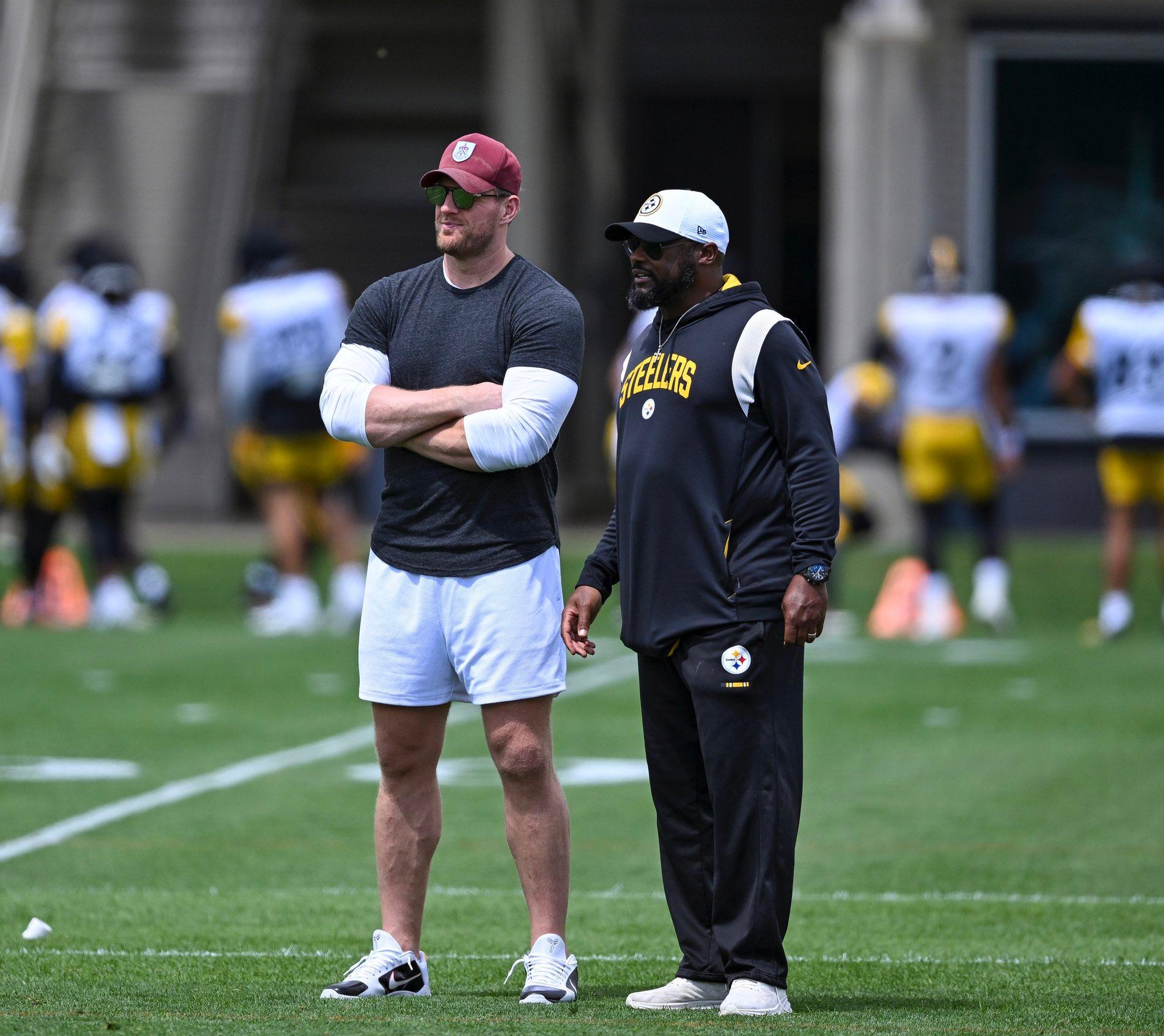 Mike Tomlin on X: "The only thing better than having one Watt on the field, is having two Watts on the field. Thanks for hanging with us, @JJWatt. https://t.co/6HG2BW0M3W" / X
